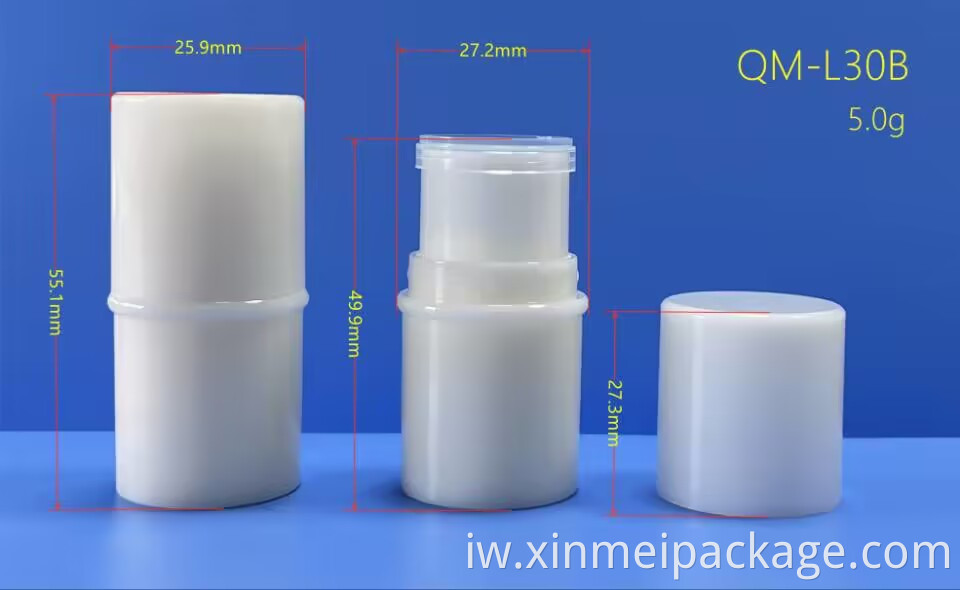 צינור שפתון lip balm tube